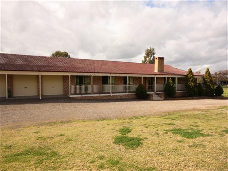 120 Monks Lane, Mount Hunter NSW 2570