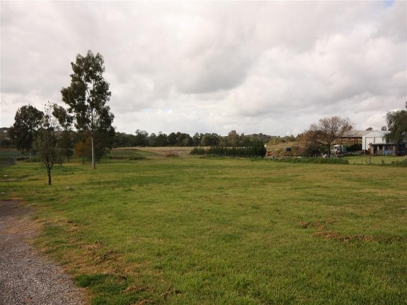 120 Monks Lane, Mount Hunter NSW 2570