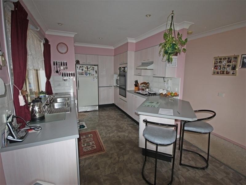 13 Elliotdale Close, Elderslie NSW 2570