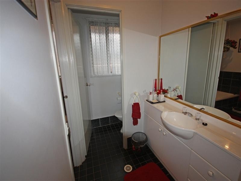 13 Elliotdale Close, Elderslie NSW 2570