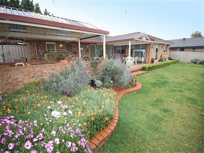 13 Elliotdale Close, Elderslie NSW 2570