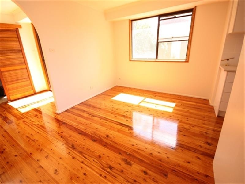 11 Iago Place, Rosemeadow NSW 2560