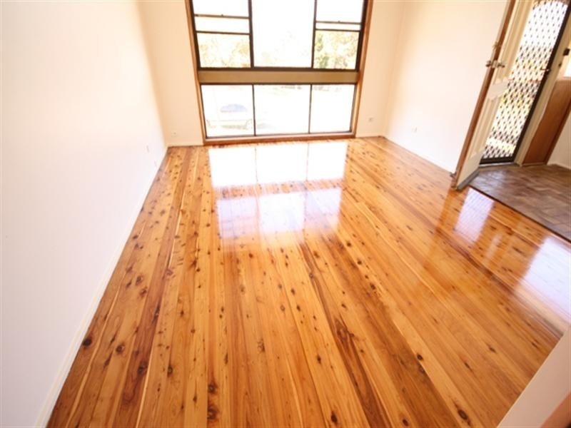 11 Iago Place, Rosemeadow NSW 2560