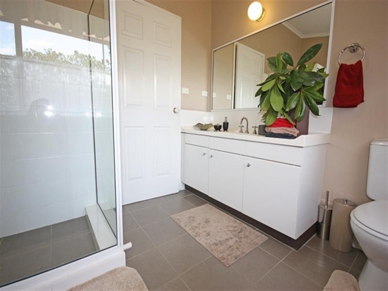 77 Macarthur Road, Elderslie NSW 2570