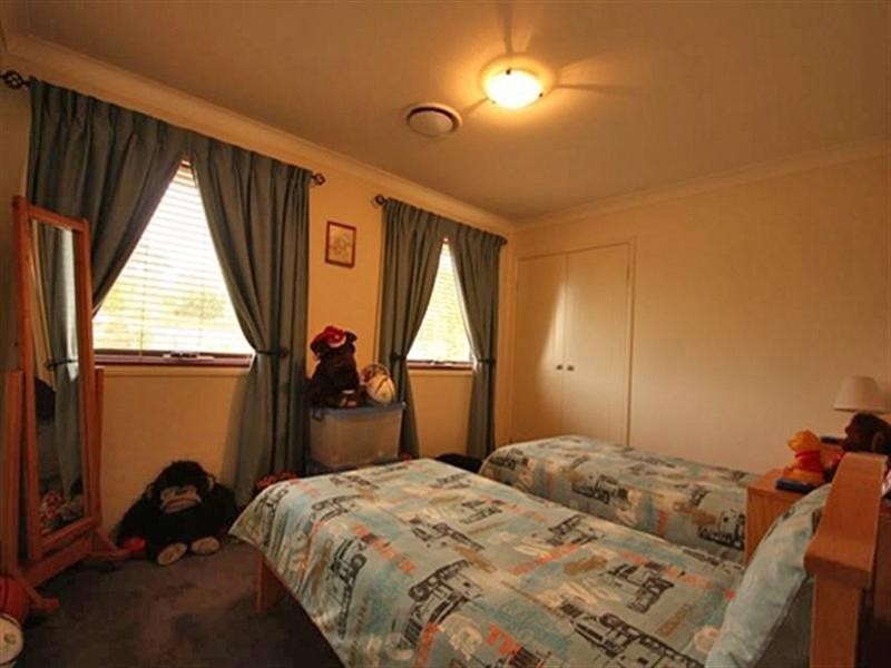 10 Warriewood Street, Woodbine NSW 2560