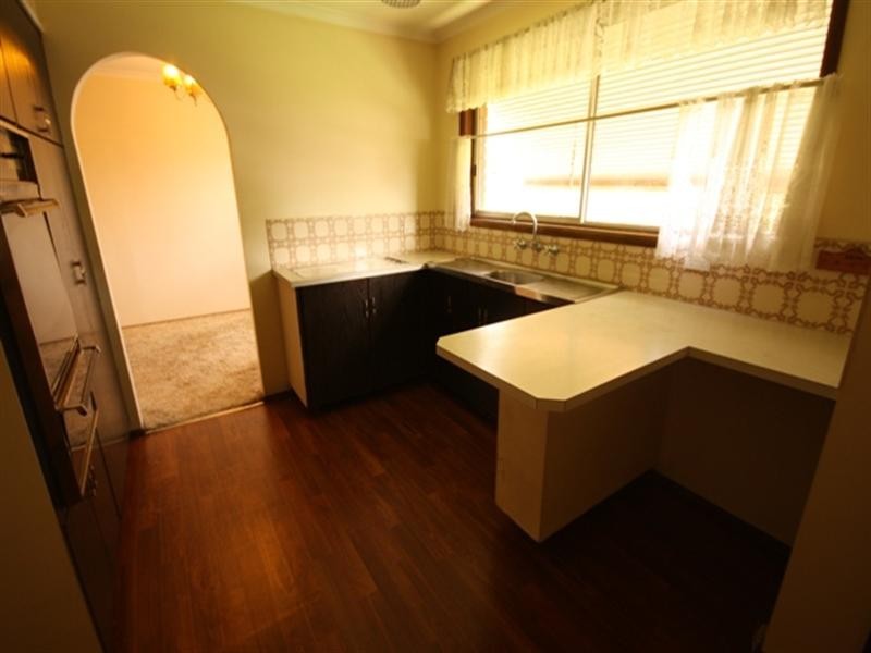 92 Wyangala Crescent, Leumeah NSW 2560