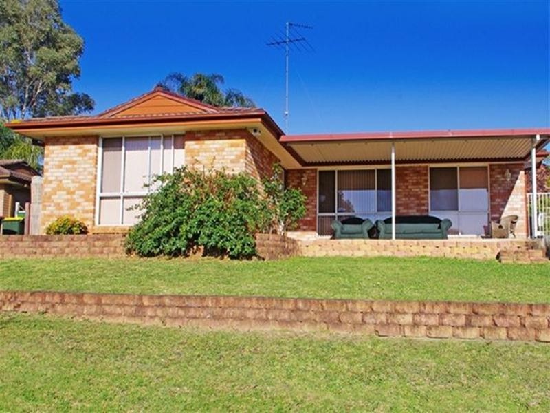 287 Welling Drive, Mount Annan NSW 2567
