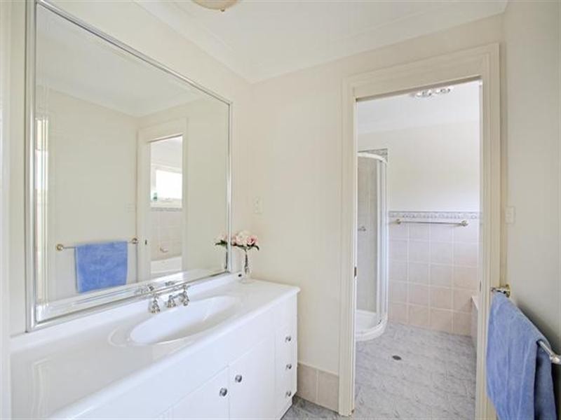 13 Camelot Close, Kirkham NSW 2570