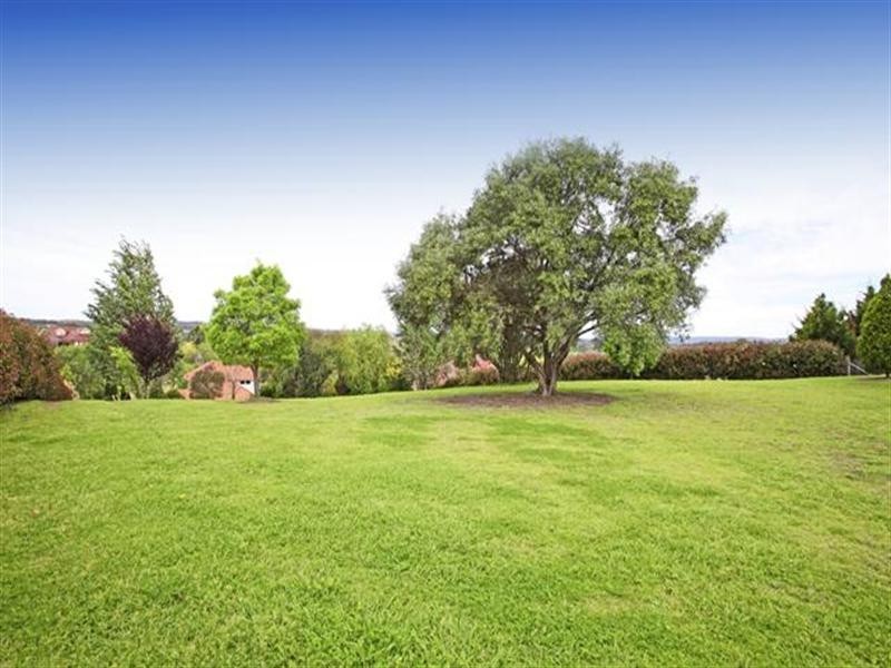 13 Camelot Close, Kirkham NSW 2570