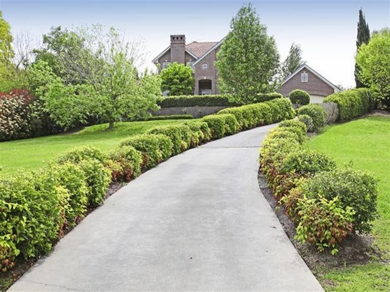 13 Camelot Close, Kirkham NSW 2570