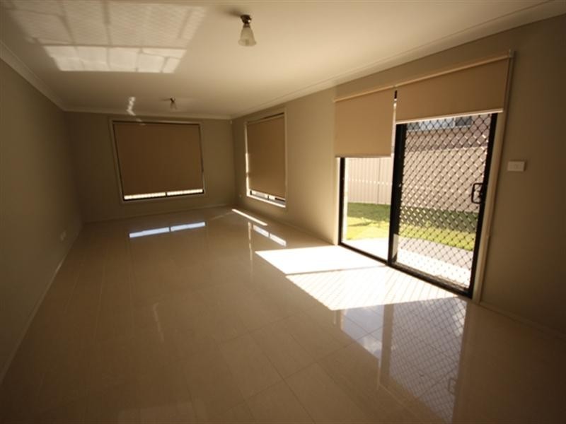 17 Red Ash Avenue, Mount Annan NSW 2567