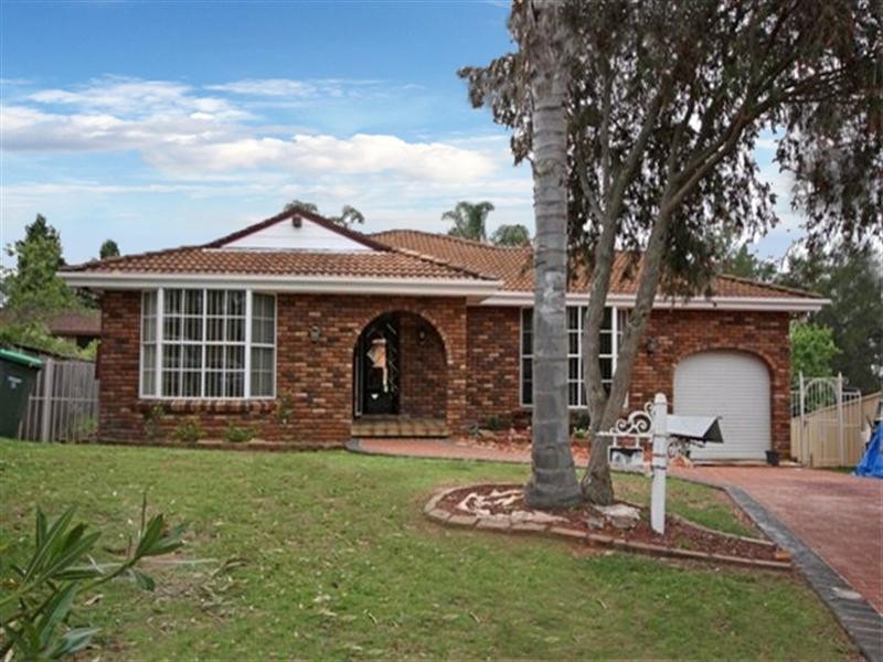 5 Skye Place, St Andrews NSW 2566