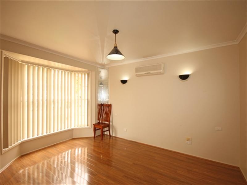5 Skye Place, St Andrews NSW 2566