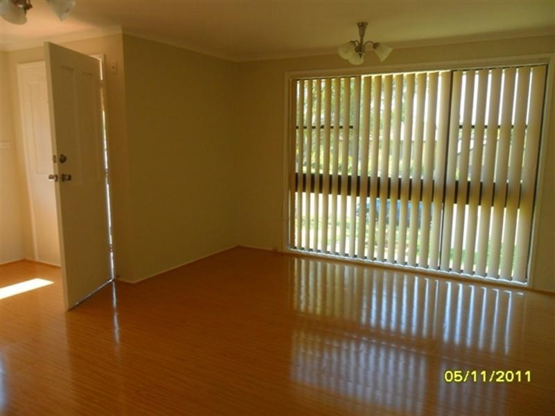 7 Roderigo Close, Rosemeadow NSW 2560