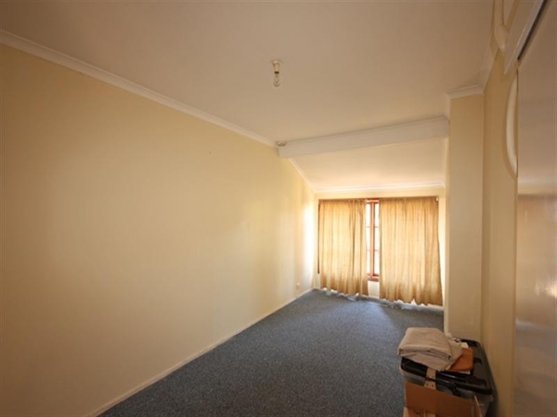 Ambarvale NSW 2560