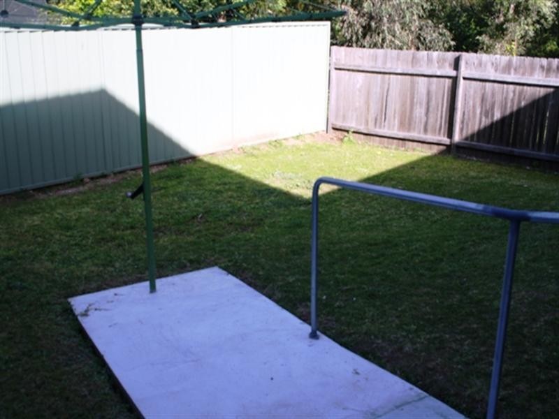 9 Oro Place, Glenfield NSW 2167