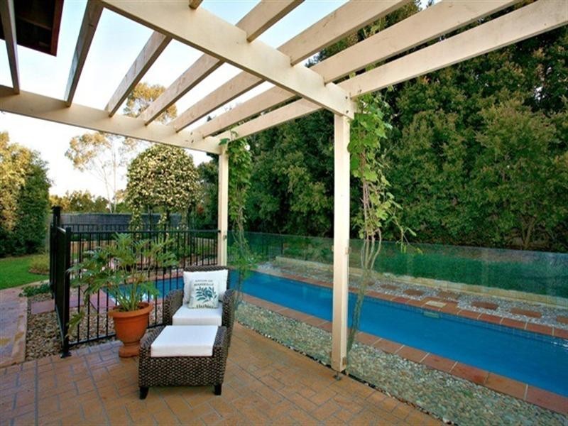 18 Elizabeth Henrietta Circuit, Macquarie Links NSW 2565