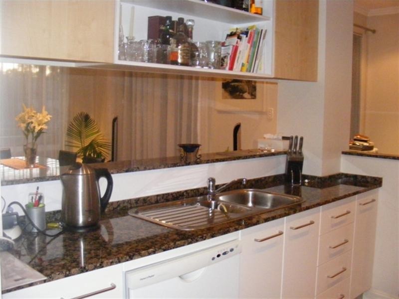 11 Scaranish Way, Macquarie Links NSW 2565
