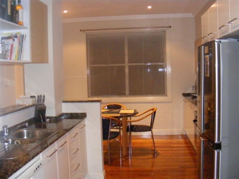 11 Scaranish Way, Macquarie Links NSW 2565