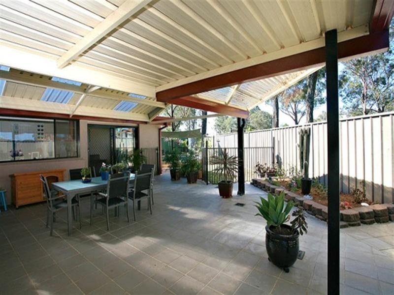80 Bainbridge Avenue, Ingleburn NSW 2565