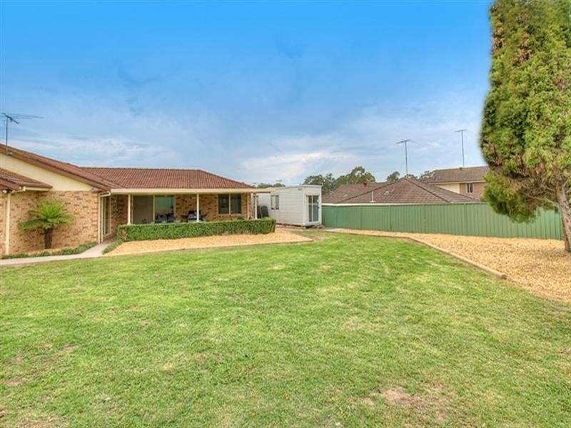 5 Magnolia Place, Macquarie Fields NSW 2564