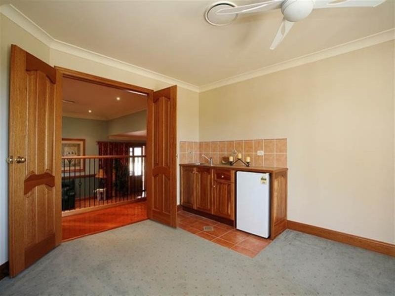 Macquarie Links NSW 2565