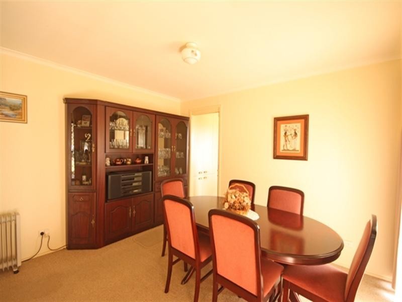 6 Casby Place, Ambarvale NSW 2560