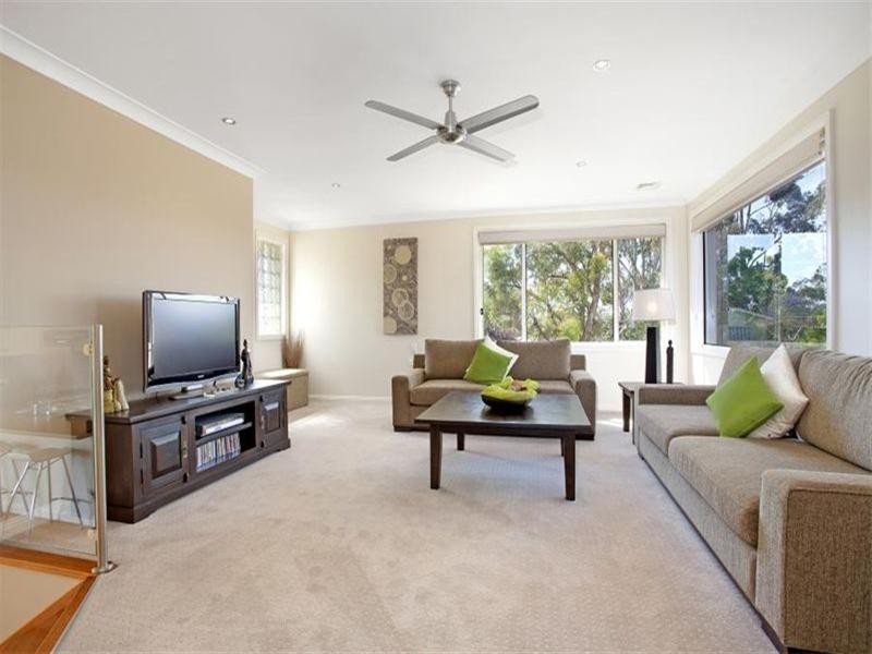 81 Pinaroo Crescent, Bradbury NSW 2560