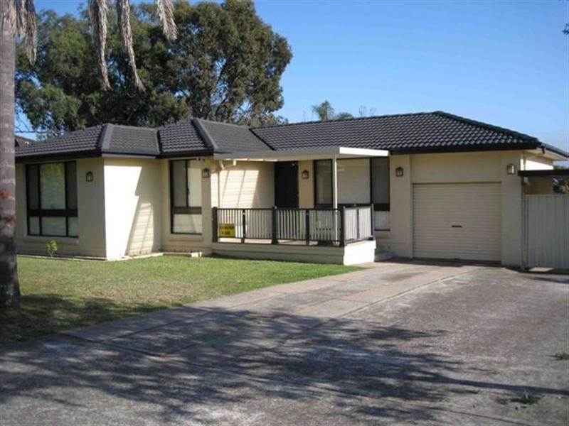 2 Nancy Place, Ambarvale NSW 2560