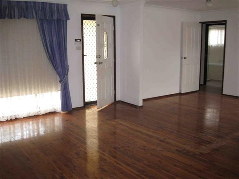 2 Nancy Place, Ambarvale NSW 2560