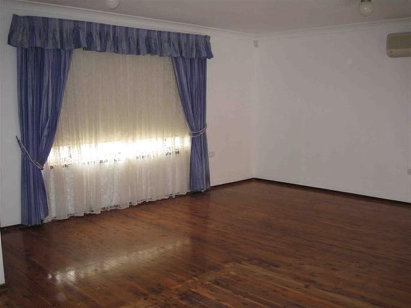 2 Nancy Place, Ambarvale NSW 2560