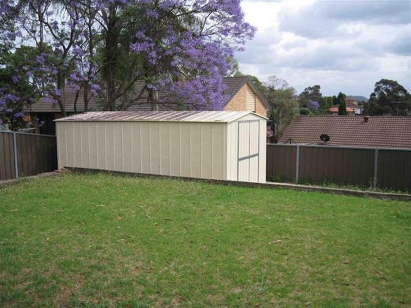 2 Nancy Place, Ambarvale NSW 2560