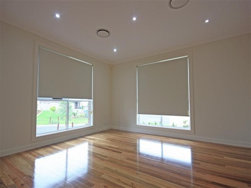 14 Logonia Crescent, Mount Annan NSW 2567