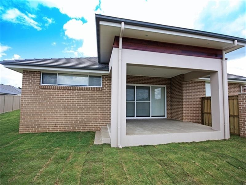 14 Logonia Crescent, Mount Annan NSW 2567