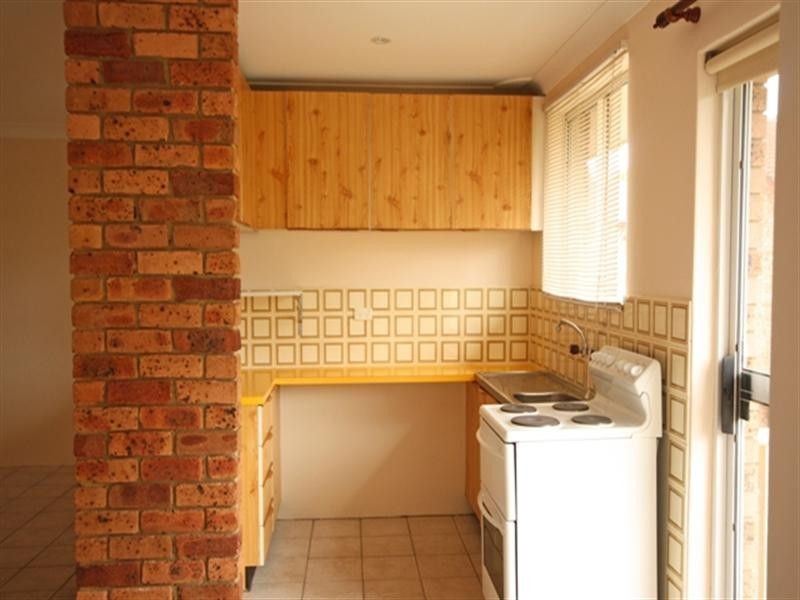 4/30 Burrinjuck Street, Leumeah NSW 2560