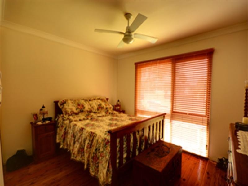 Ruse NSW 2560
