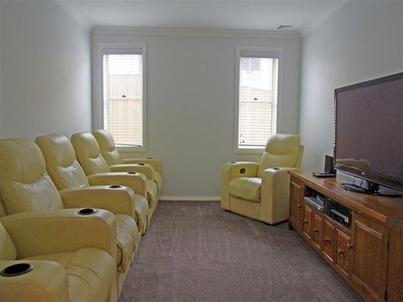 4 Gunn Way, Elderslie NSW 2570