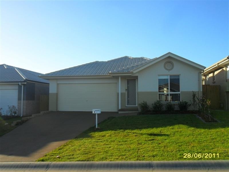 30 Longley Avenue, Elderslie NSW 2570
