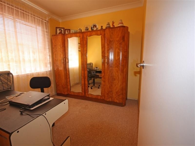 Ambarvale NSW 2560