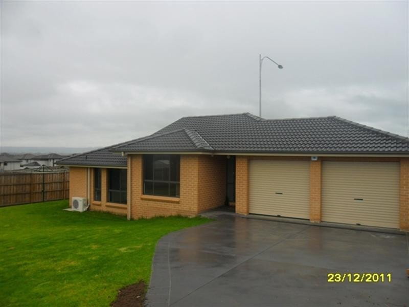 6 Marshall Avenue, Spring Farm NSW 2570