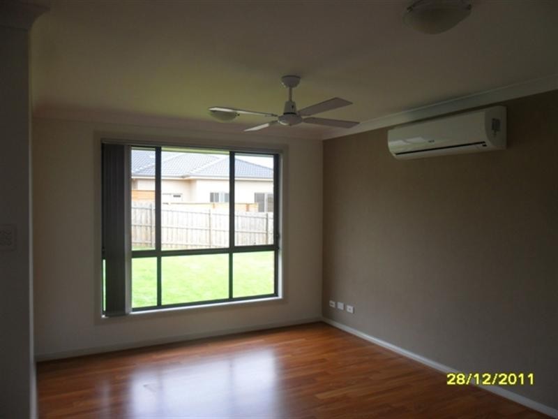 6 Marshall Avenue, Spring Farm NSW 2570