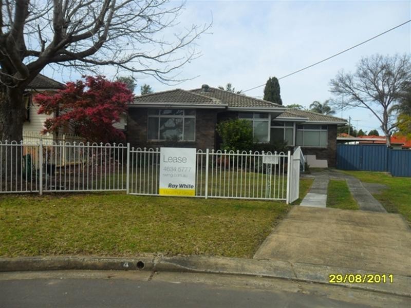 4 Tahlee Avenue, Leumeah NSW 2560