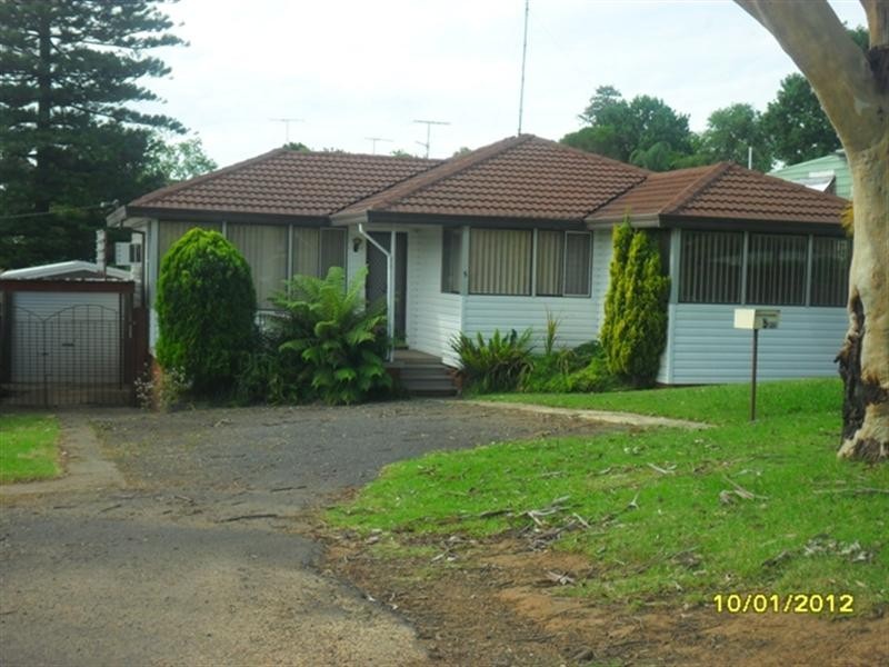 5 Mowatt Street, Narellan NSW 2567