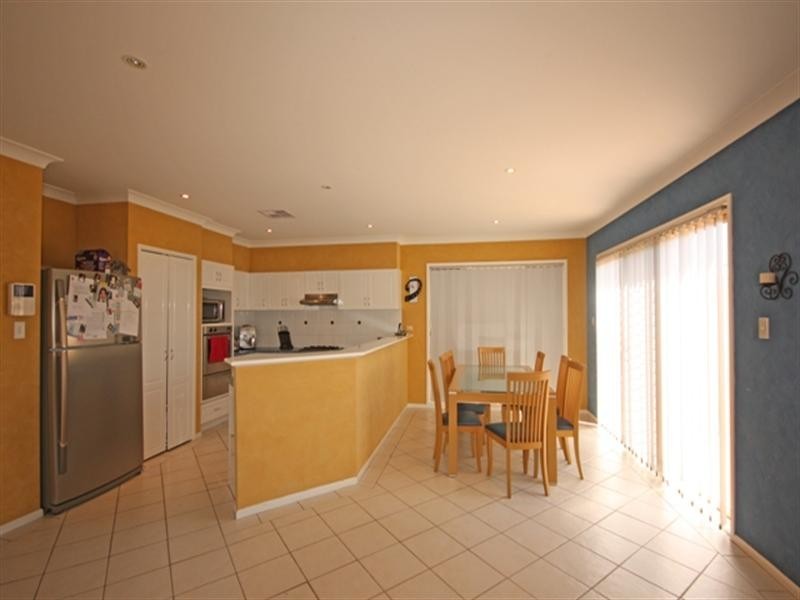 50 Fullerton Circuit, St Helens Park NSW 2560