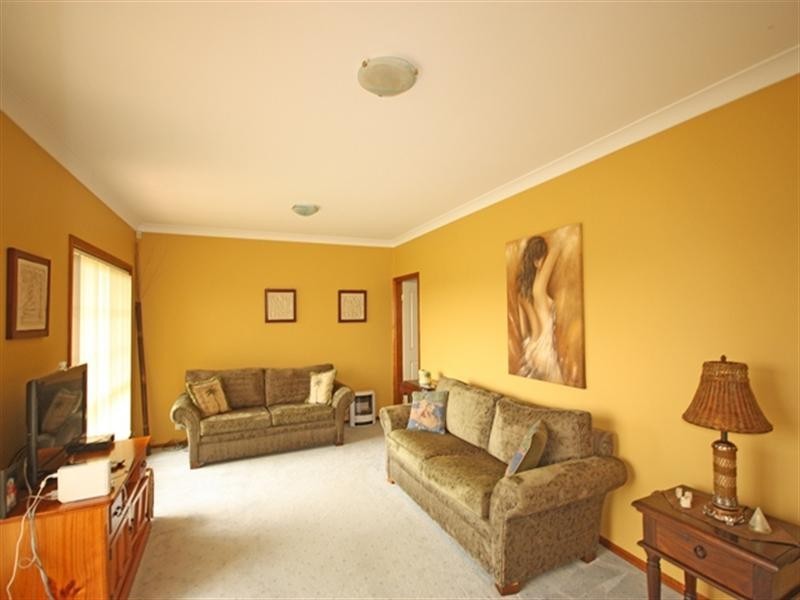 31 Stenhouse Drive, Mount Annan NSW 2567