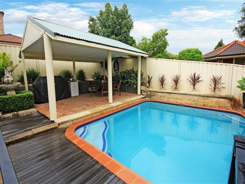 31 Stenhouse Drive, Mount Annan NSW 2567
