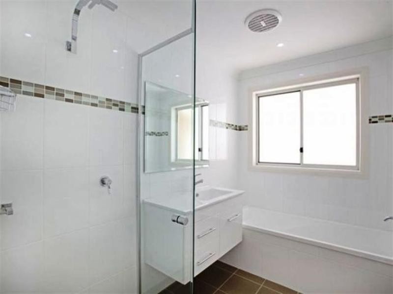 Glen Alpine NSW 2560