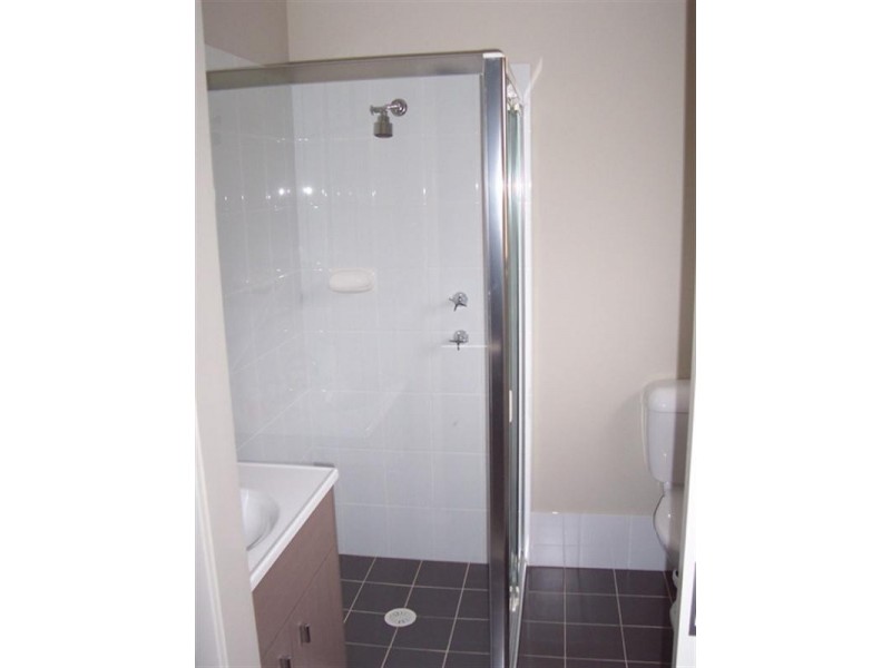 73 Belmont Avenue, Spring Farm NSW 2570