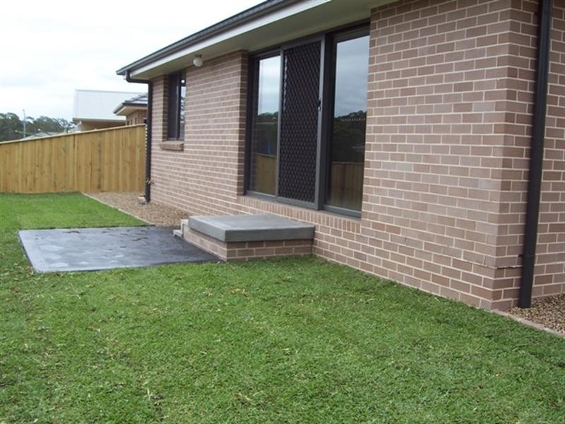 73 Belmont Avenue, Spring Farm NSW 2570