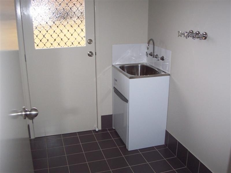 73 Belmont Avenue, Spring Farm NSW 2570